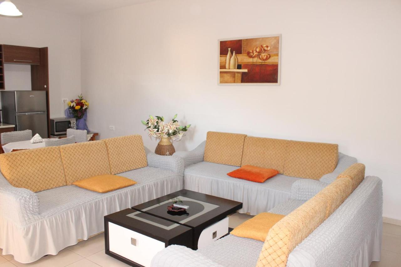 Leva'S Apartments Саранде Екстериор снимка