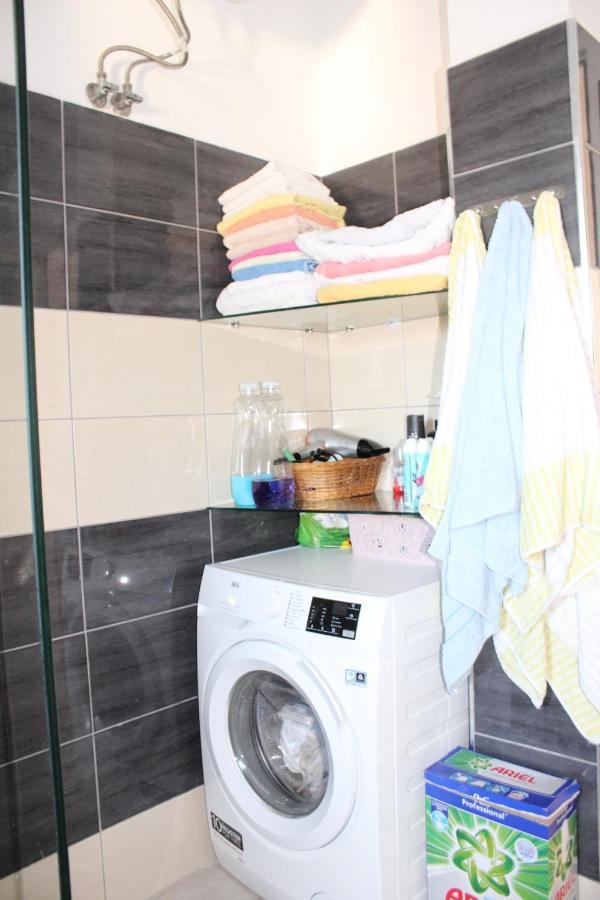 Leva'S Apartments Саранде Екстериор снимка