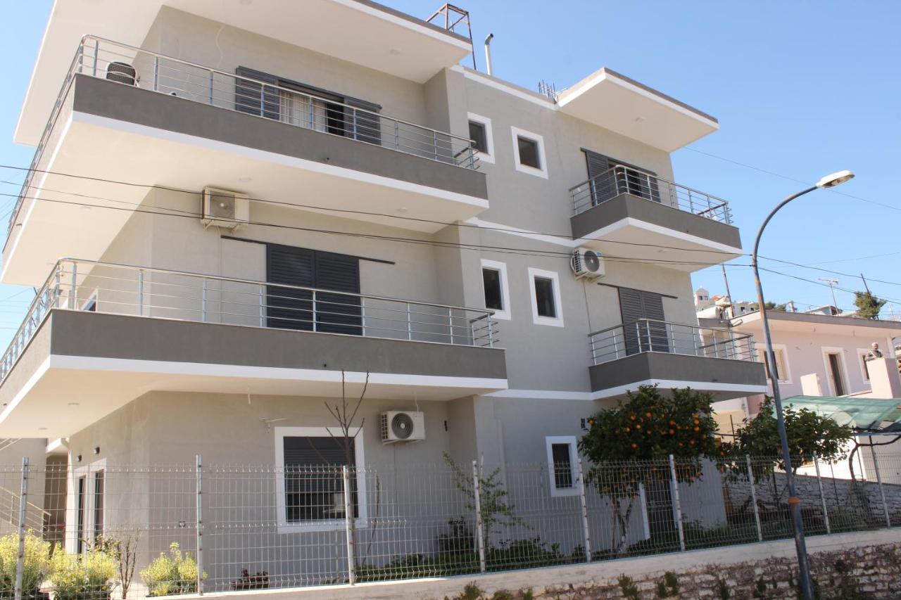 Leva'S Apartments Саранде Екстериор снимка