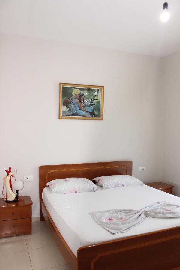 Leva'S Apartments Саранде Екстериор снимка