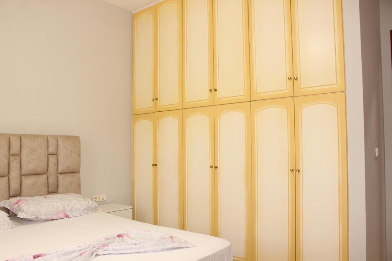 Leva'S Apartments Саранде Екстериор снимка